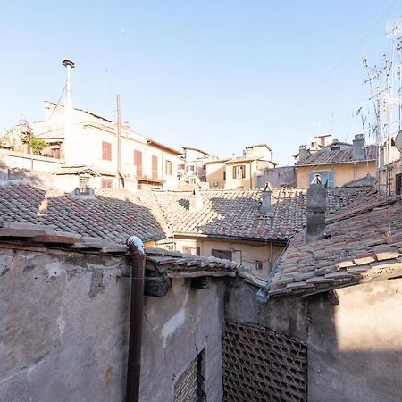 Stunning Campo De Fiori Apartment With Terrace Roma Dış mekan fotoğraf